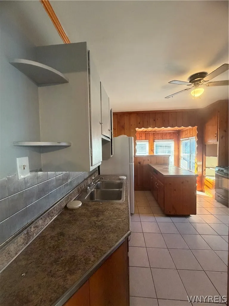 2776 Main Street 3, Buffalo, New York 14214, Buffalo, New York 14214, 3 Bedroom Bedrooms, 7 Room Rooms,1 BathroomBathrooms,Residential Lease,For Rent,2776 Main Street 3, Buffalo, New York 14214,0,B1723028
