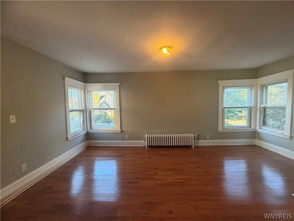 2776 Main Street 3, Buffalo, New York 14214, Buffalo, New York 14214, 3 Bedroom Bedrooms, 7 Room Rooms,1 BathroomBathrooms,Residential Lease,For Rent,2776 Main Street 3, Buffalo, New York 14214,0,B1723028