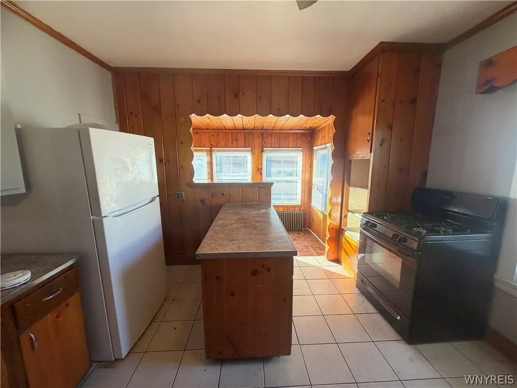 2776 Main Street 3, Buffalo, New York 14214, Buffalo, New York 14214, 3 Bedroom Bedrooms, 7 Room Rooms,1 BathroomBathrooms,Residential Lease,For Rent,2776 Main Street 3, Buffalo, New York 14214,0,B1723028