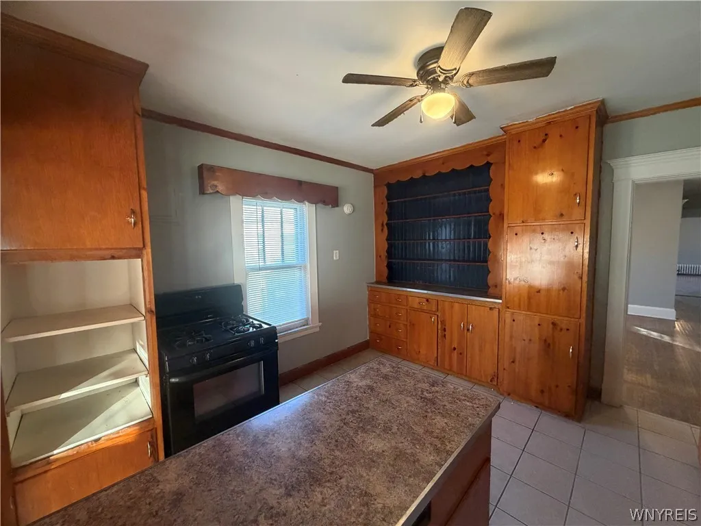 2776 Main Street 3, Buffalo, New York 14214, Buffalo, New York 14214, 3 Bedroom Bedrooms, 7 Room Rooms,1 BathroomBathrooms,Residential Lease,For Rent,2776 Main Street 3, Buffalo, New York 14214,0,B1723028