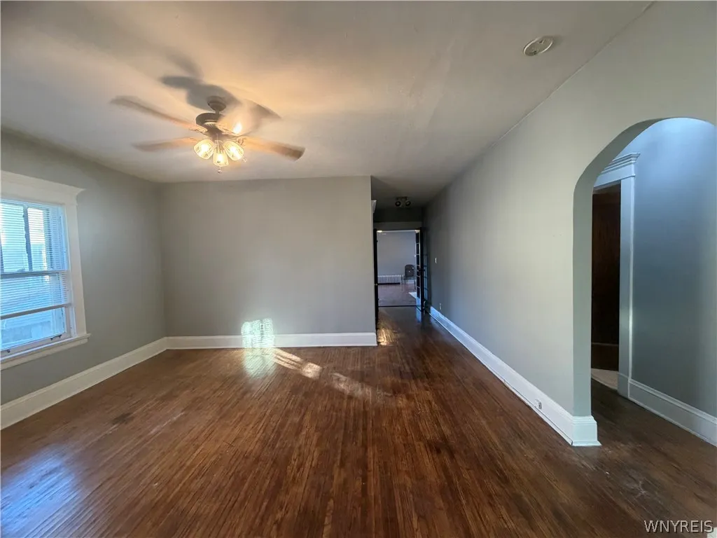 2776 Main Street 3, Buffalo, New York 14214, Buffalo, New York 14214, 3 Bedroom Bedrooms, 7 Room Rooms,1 BathroomBathrooms,Residential Lease,For Rent,2776 Main Street 3, Buffalo, New York 14214,0,B1723028