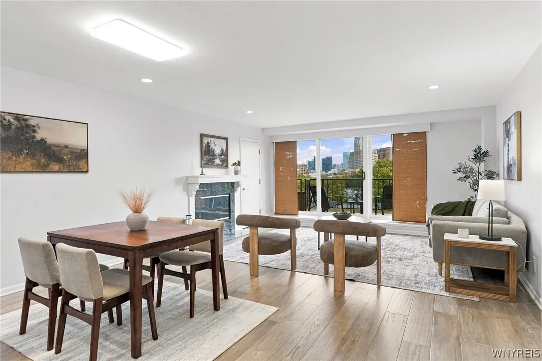 40 Waterfront Circle 305, Buffalo, New York 14202, Buffalo, New York 14202, 1 Bedroom Bedrooms, 4 Room Rooms,1 BathroomBathrooms,Residential,For Sale,40 Waterfront Circle 305, Buffalo, New York 14202,0,B1722795