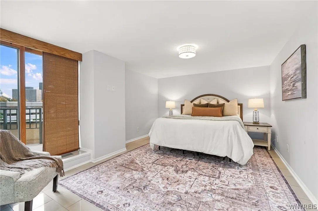 40 Waterfront Circle 305, Buffalo, New York 14202, Buffalo, New York 14202, 1 Bedroom Bedrooms, 4 Room Rooms,1 BathroomBathrooms,Residential,For Sale,40 Waterfront Circle 305, Buffalo, New York 14202,0,B1722795