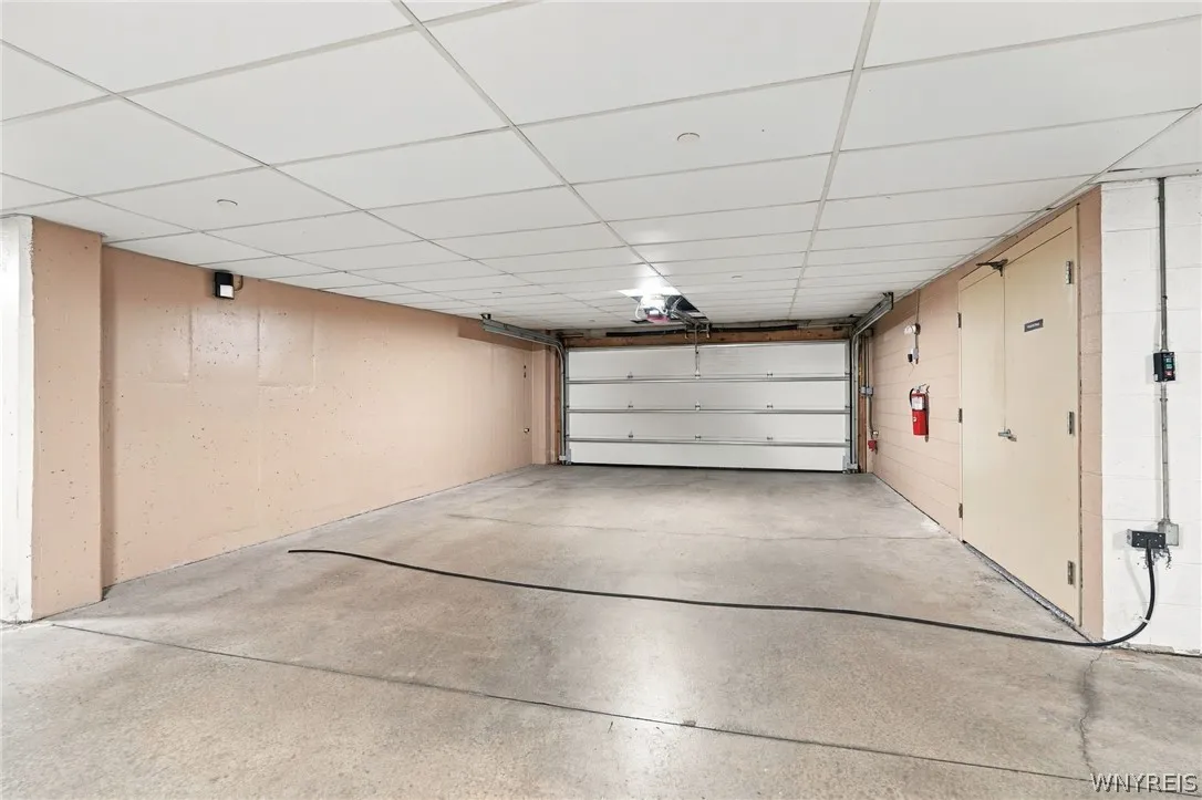 40 Waterfront Circle 305, Buffalo, New York 14202, Buffalo, New York 14202, 1 Bedroom Bedrooms, 4 Room Rooms,1 BathroomBathrooms,Residential,For Sale,40 Waterfront Circle 305, Buffalo, New York 14202,0,B1722795