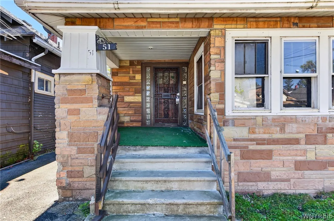 51 Burlington Avenue, Buffalo, New York 14215, Buffalo, New York 14215, 3 Bedroom Bedrooms, 5 Room Rooms,1 BathroomBathrooms,Residential,For Sale,51 Burlington Avenue, Buffalo, New York 14215,0,B1722053