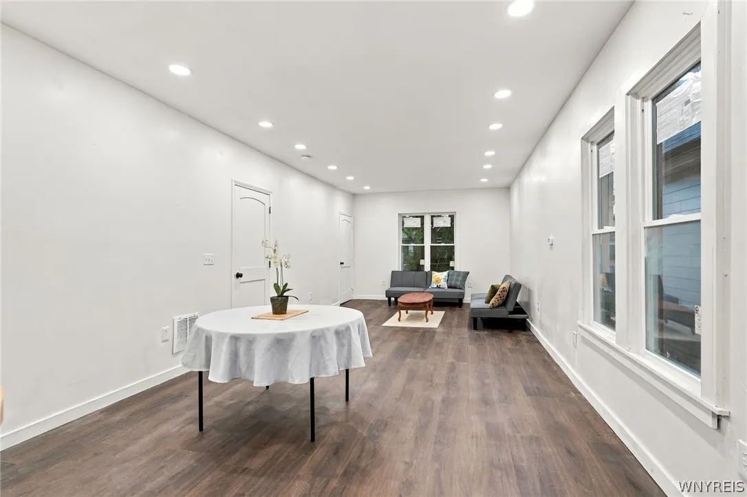 361 Marilla Street, Buffalo, New York 14220, Buffalo, New York 14220, 5 Bedroom Bedrooms, ,2 BathroomBathrooms,Residential,For Sale,361 Marilla Street, Buffalo, New York 14220,0,B1723048