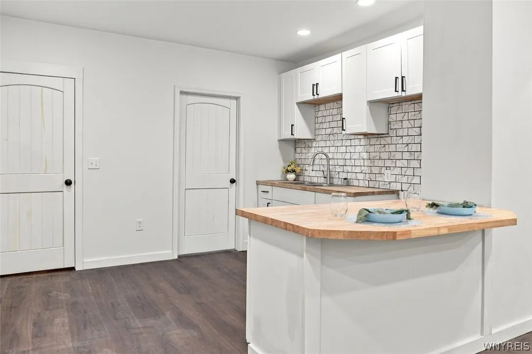 361 Marilla Street, Buffalo, New York 14220, Buffalo, New York 14220, 5 Bedroom Bedrooms, ,2 BathroomBathrooms,Residential,For Sale,361 Marilla Street, Buffalo, New York 14220,0,B1723048