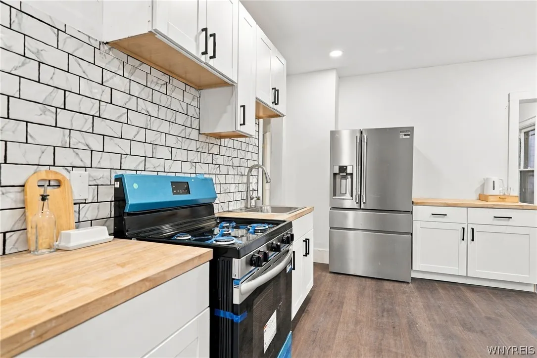 361 Marilla Street, Buffalo, New York 14220, Buffalo, New York 14220, 5 Bedroom Bedrooms, ,2 BathroomBathrooms,Residential,For Sale,361 Marilla Street, Buffalo, New York 14220,0,B1723048