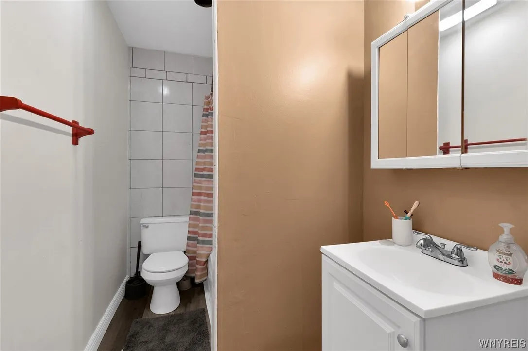 22 Gilbert Avenue, Hamburg, New York 14219, Hamburg, New York 14219, 5 Bedroom Bedrooms, ,2 BathroomBathrooms,Residential,For Sale,22 Gilbert Avenue, Hamburg, New York 14219,0,B1722476