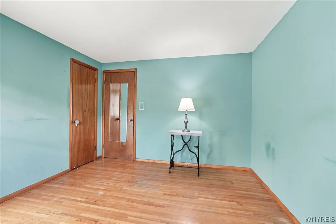 4200 Robin Lane, Hamburg, New York 14075, Hamburg, New York 14075, 4 Bedroom Bedrooms, 6 Room Rooms,1 BathroomBathrooms,Residential,For Sale,4200 Robin Lane, Hamburg, New York 14075,0,B1723097