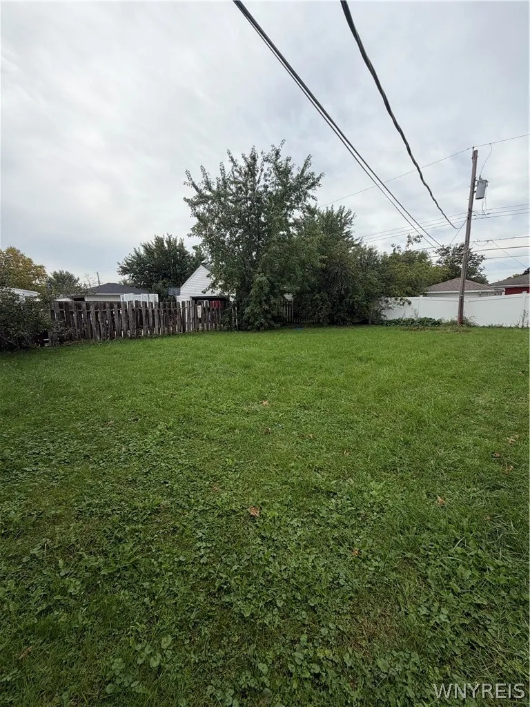 150 Carmen Road, Amherst, New York 14226, Amherst, New York 14226, 3 Bedroom Bedrooms, 5 Room Rooms,1 BathroomBathrooms,Residential,For Sale,150 Carmen Road, Amherst, New York 14226,0,B1723002