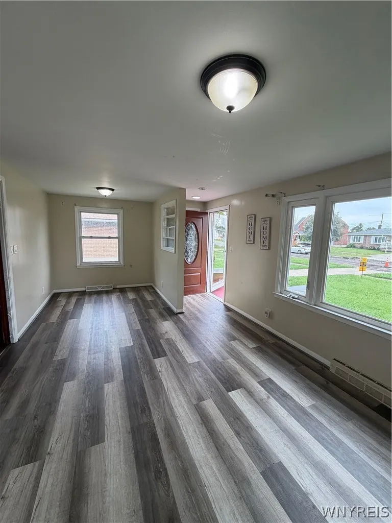 150 Carmen Road, Amherst, New York 14226, Amherst, New York 14226, 3 Bedroom Bedrooms, 5 Room Rooms,1 BathroomBathrooms,Residential,For Sale,150 Carmen Road, Amherst, New York 14226,0,B1723002