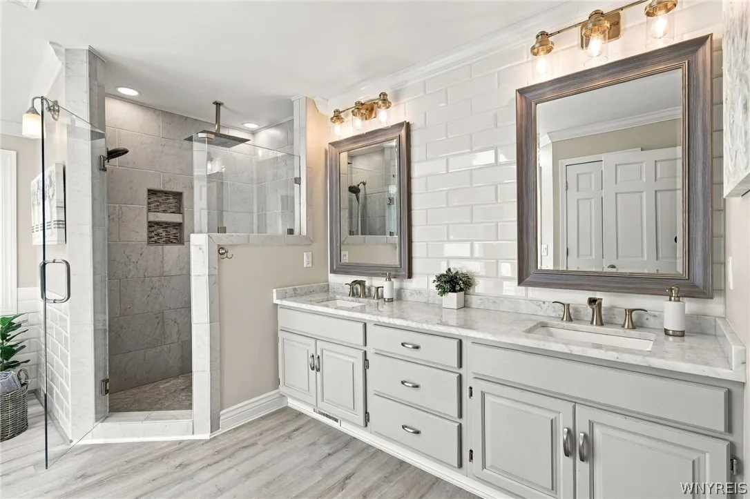 25 Braunview, Orchard Park, New York 14127, Orchard Park, New York 14127, 4 Bedroom Bedrooms, 10 Room Rooms,2 BathroomBathrooms,Residential,For Sale,25 Braunview, Orchard Park, New York 14127,0,B1723301