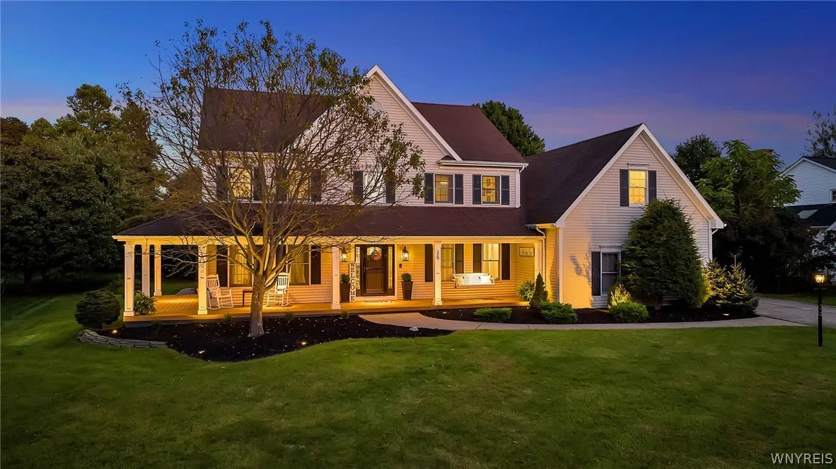 25 Braunview, Orchard Park, New York 14127, Orchard Park, New York 14127, 4 Bedroom Bedrooms, 10 Room Rooms,2 BathroomBathrooms,Residential,For Sale,25 Braunview, Orchard Park, New York 14127,0,B1723301