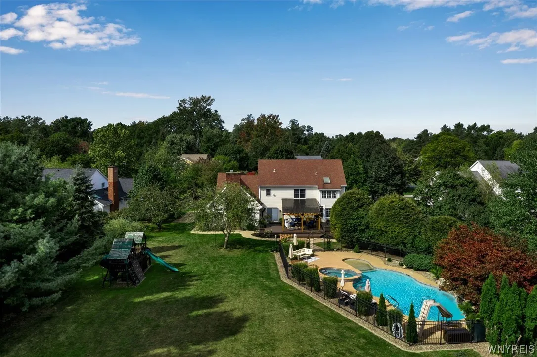 25 Braunview, Orchard Park, New York 14127, Orchard Park, New York 14127, 4 Bedroom Bedrooms, 10 Room Rooms,2 BathroomBathrooms,Residential,For Sale,25 Braunview, Orchard Park, New York 14127,0,B1723301