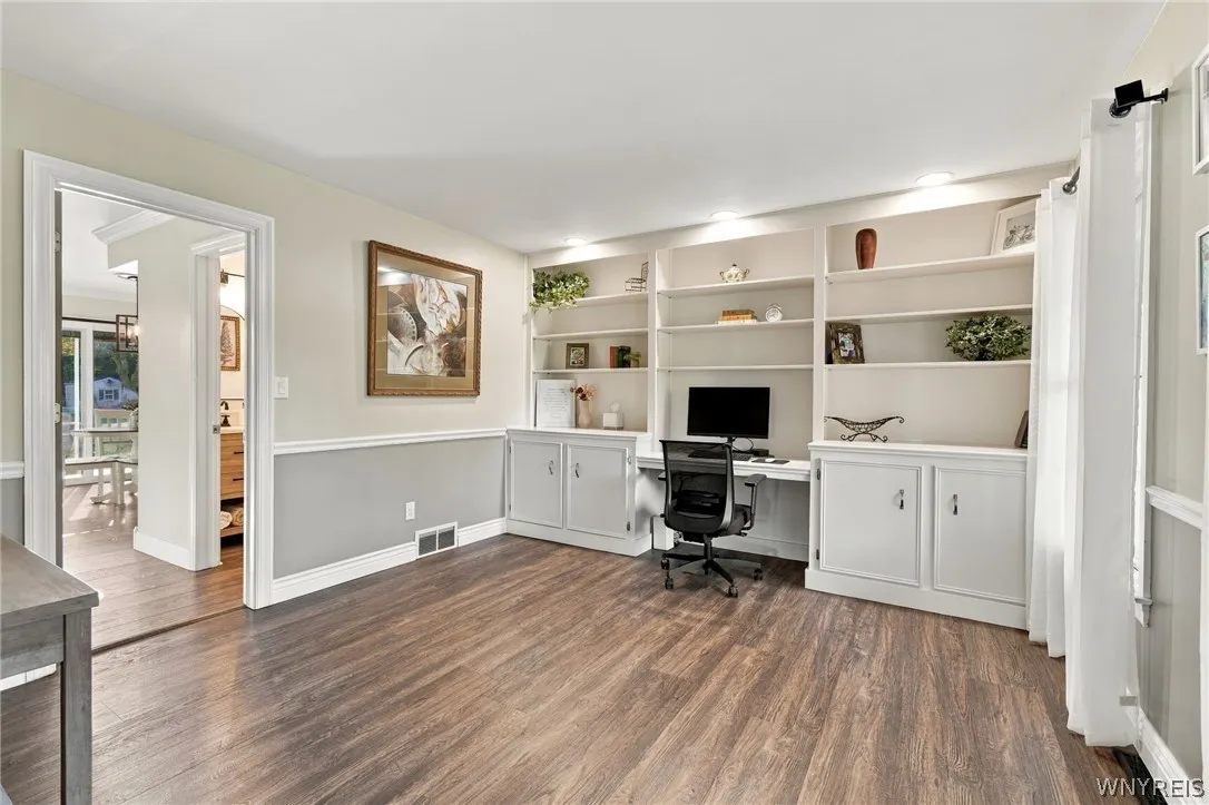 25 Braunview, Orchard Park, New York 14127, Orchard Park, New York 14127, 4 Bedroom Bedrooms, 10 Room Rooms,2 BathroomBathrooms,Residential,For Sale,25 Braunview, Orchard Park, New York 14127,0,B1723301