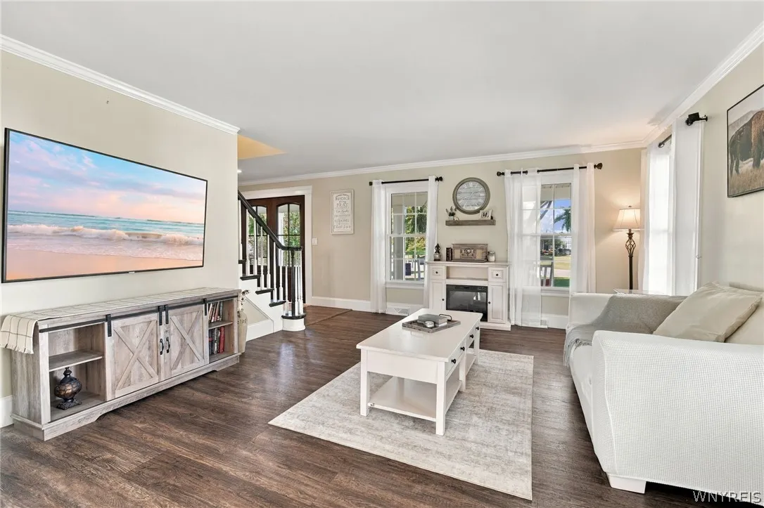 25 Braunview, Orchard Park, New York 14127, Orchard Park, New York 14127, 4 Bedroom Bedrooms, 10 Room Rooms,2 BathroomBathrooms,Residential,For Sale,25 Braunview, Orchard Park, New York 14127,0,B1723301