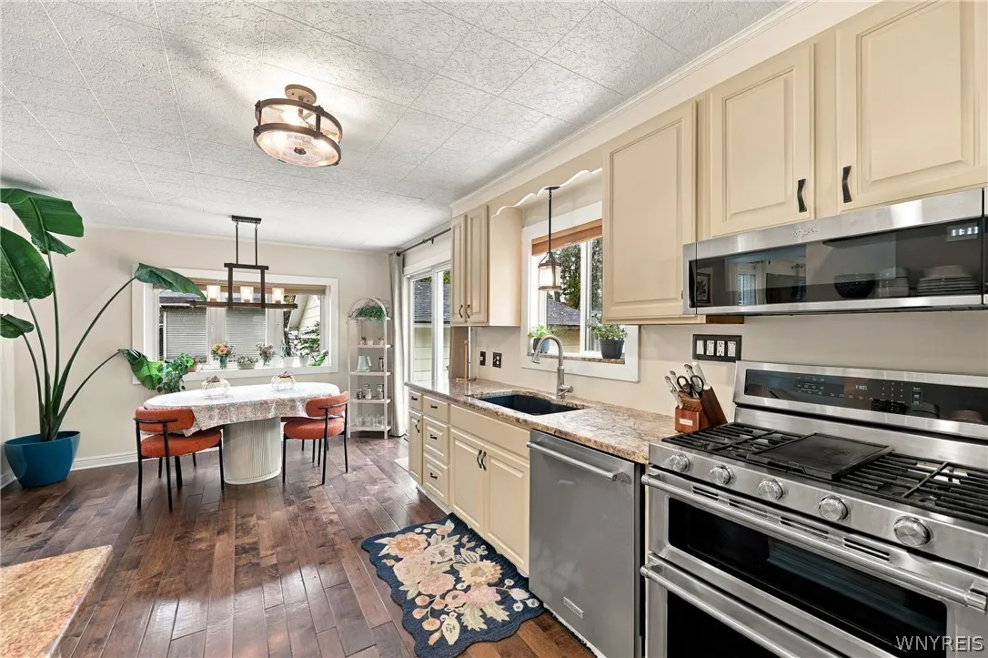 26 Greenfield Street, Orchard Park, New York 14127, Orchard Park, New York 14127, 3 Bedroom Bedrooms, 7 Room Rooms,2 BathroomBathrooms,Residential,For Sale,26 Greenfield Street, Orchard Park, New York 14127,0,B1723244