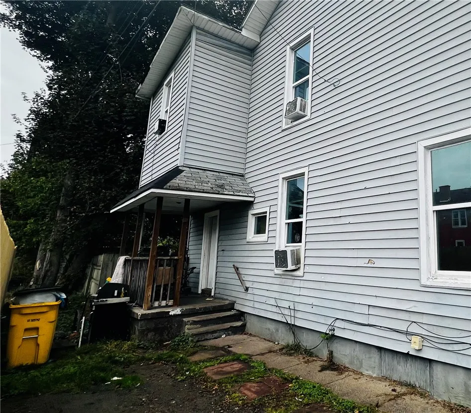 309 Davis Street, Elmira City, New York 14901, Elmira City, New York 14901, 6 Bedroom Bedrooms, ,2 BathroomBathrooms,Residential,For Sale,309 Davis Street, Elmira City, New York 14901,0,R1723345