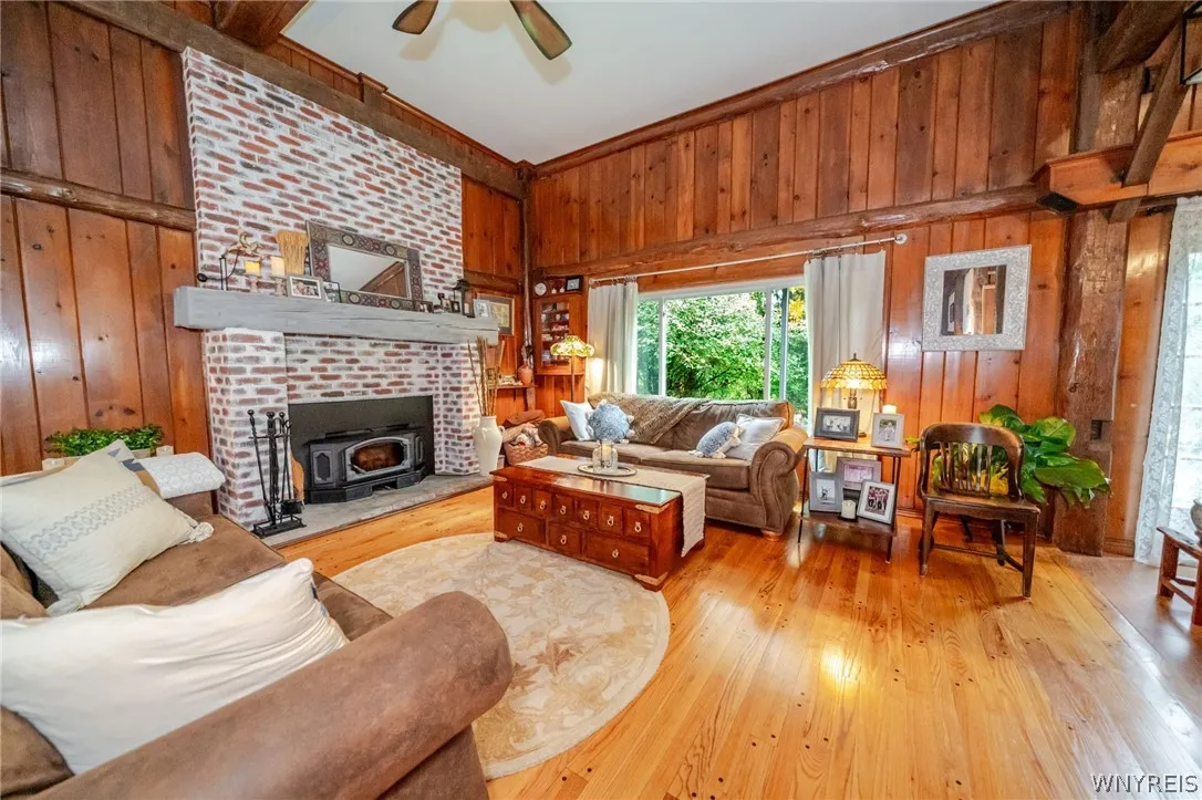 2645 Pleasant Avenue, Hamburg, New York 14085, Hamburg, New York 14085, 3 Bedroom Bedrooms, 8 Room Rooms,2 BathroomBathrooms,Residential,For Sale,2645 Pleasant Avenue, Hamburg, New York 14085,0,B1720490