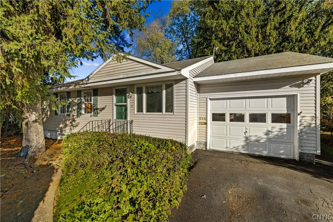 514 Reels Drive, Utica, New York 13502, Utica, New York 13502, 3 Bedroom Bedrooms, 6 Room Rooms,1 BathroomBathrooms,Residential,For Sale,514 Reels Drive, Utica, New York 13502,0,S1723306