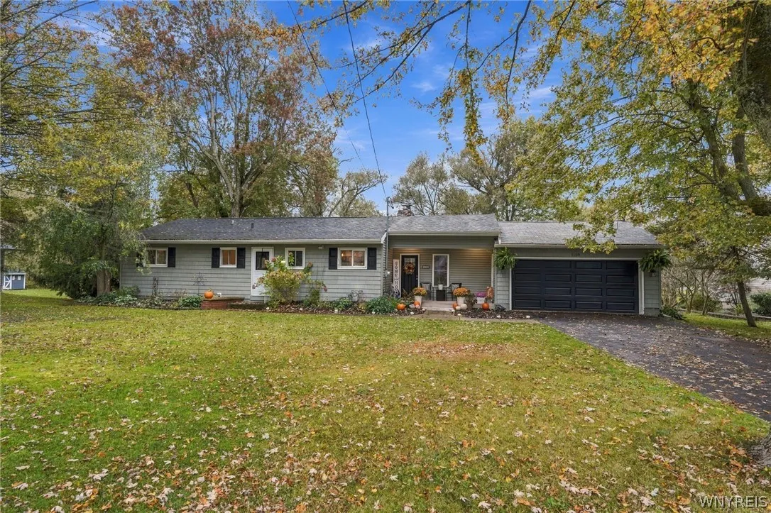5130 Old Goodrich Road, Clarence, New York 14031, Clarence, New York 14031, 3 Bedroom Bedrooms, 8 Room Rooms,1 BathroomBathrooms,Residential,For Sale,5130 Old Goodrich Road, Clarence, New York 14031,0,B1723629