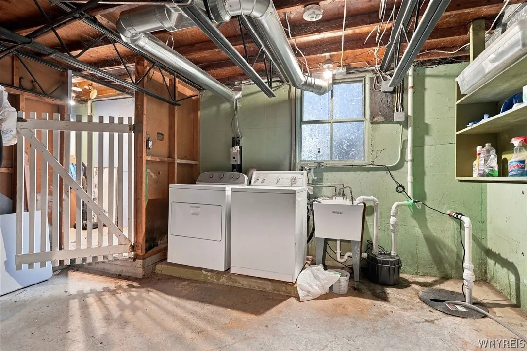 5130 Old Goodrich Road, Clarence, New York 14031, Clarence, New York 14031, 3 Bedroom Bedrooms, 8 Room Rooms,1 BathroomBathrooms,Residential,For Sale,5130 Old Goodrich Road, Clarence, New York 14031,0,B1723629