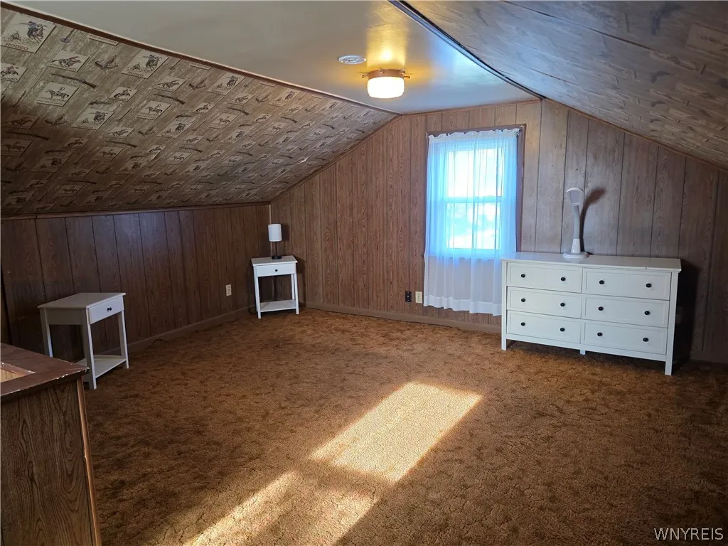 2nd floor bedroom