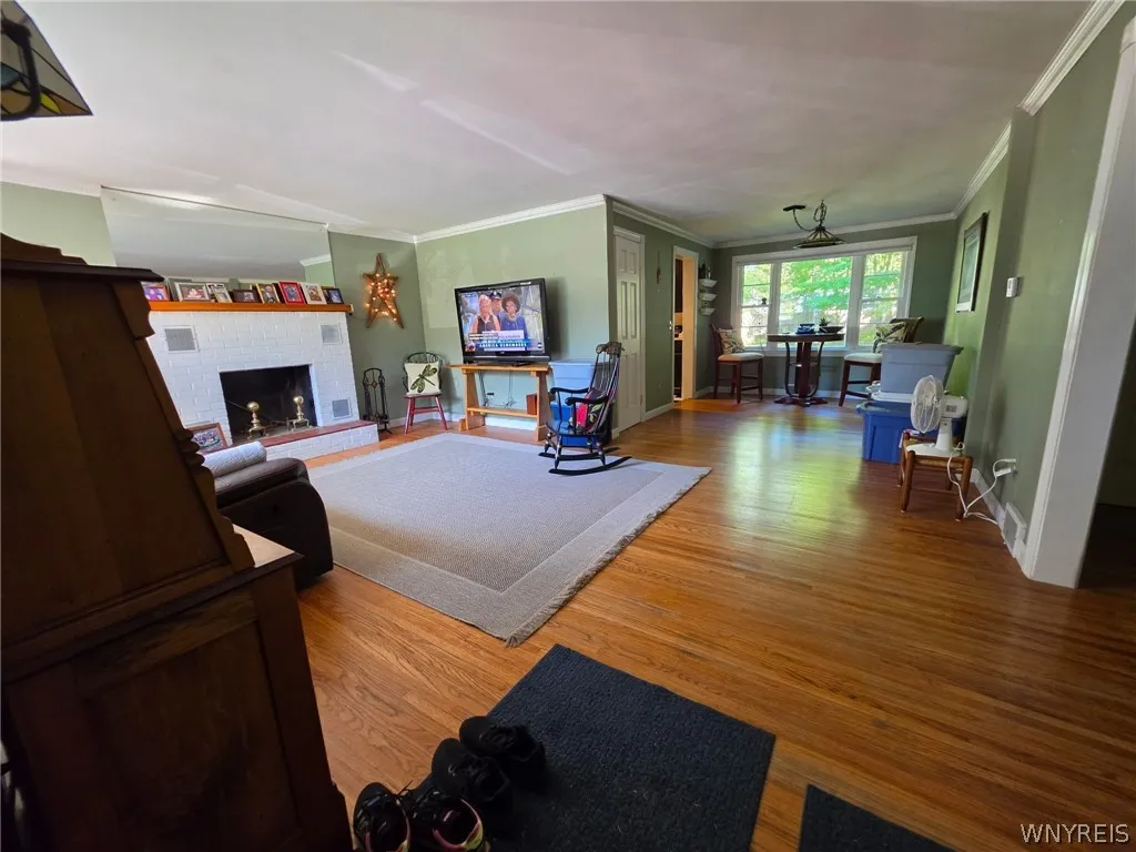 346 Parkdale Avenue, Aurora, New York 14052, Aurora, New York 14052, 2 Bedroom Bedrooms, 7 Room Rooms,2 BathroomBathrooms,Residential Lease,For Rent,346 Parkdale Avenue, Aurora, New York 14052,0,B1723821
