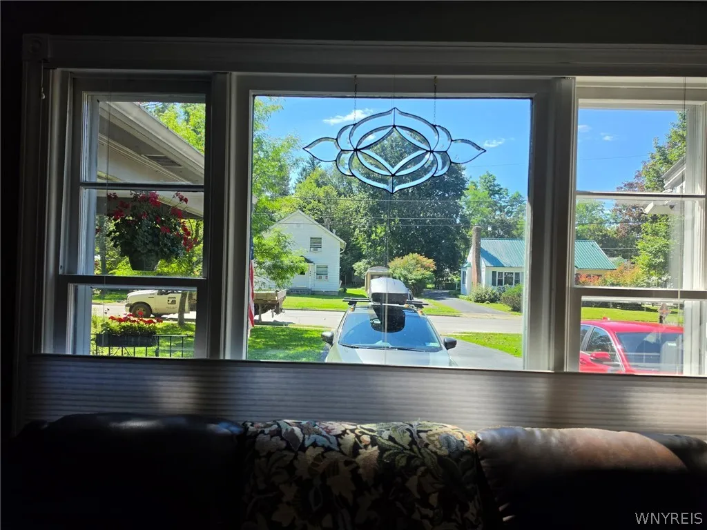 346 Parkdale Avenue, Aurora, New York 14052, Aurora, New York 14052, 2 Bedroom Bedrooms, 7 Room Rooms,2 BathroomBathrooms,Residential Lease,For Rent,346 Parkdale Avenue, Aurora, New York 14052,0,B1723821
