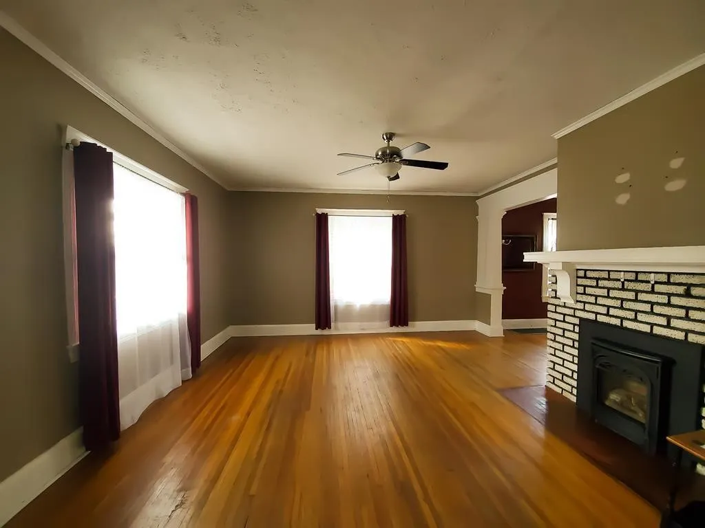 811 Walnut Street, Elmira City, New York 14901, Elmira City, New York 14901, 3 Bedroom Bedrooms, 8 Room Rooms,1 BathroomBathrooms,Residential,For Sale,811 Walnut Street, Elmira City, New York 14901,0,R1723885