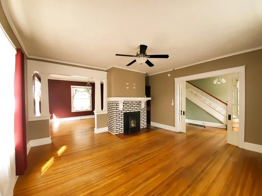 811 Walnut Street, Elmira City, New York 14901, Elmira City, New York 14901, 3 Bedroom Bedrooms, 8 Room Rooms,1 BathroomBathrooms,Residential,For Sale,811 Walnut Street, Elmira City, New York 14901,0,R1723885