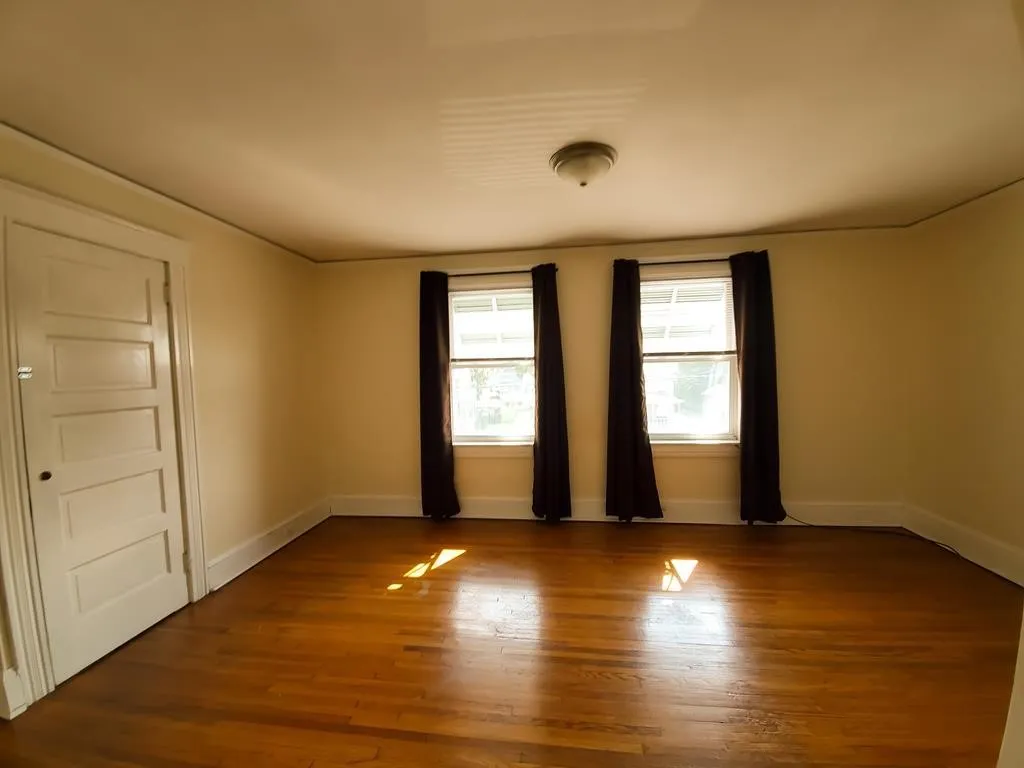 811 Walnut Street, Elmira City, New York 14901, Elmira City, New York 14901, 3 Bedroom Bedrooms, 8 Room Rooms,1 BathroomBathrooms,Residential,For Sale,811 Walnut Street, Elmira City, New York 14901,0,R1723885