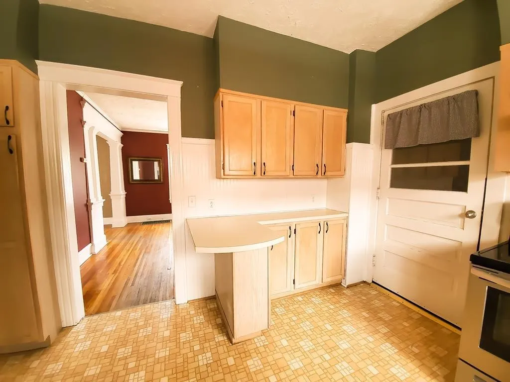 811 Walnut Street, Elmira City, New York 14901, Elmira City, New York 14901, 3 Bedroom Bedrooms, 8 Room Rooms,1 BathroomBathrooms,Residential,For Sale,811 Walnut Street, Elmira City, New York 14901,0,R1723885