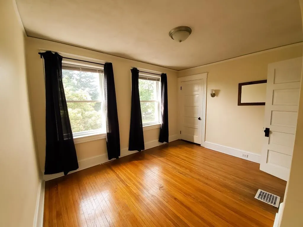 811 Walnut Street, Elmira City, New York 14901, Elmira City, New York 14901, 3 Bedroom Bedrooms, 8 Room Rooms,1 BathroomBathrooms,Residential,For Sale,811 Walnut Street, Elmira City, New York 14901,0,R1723885