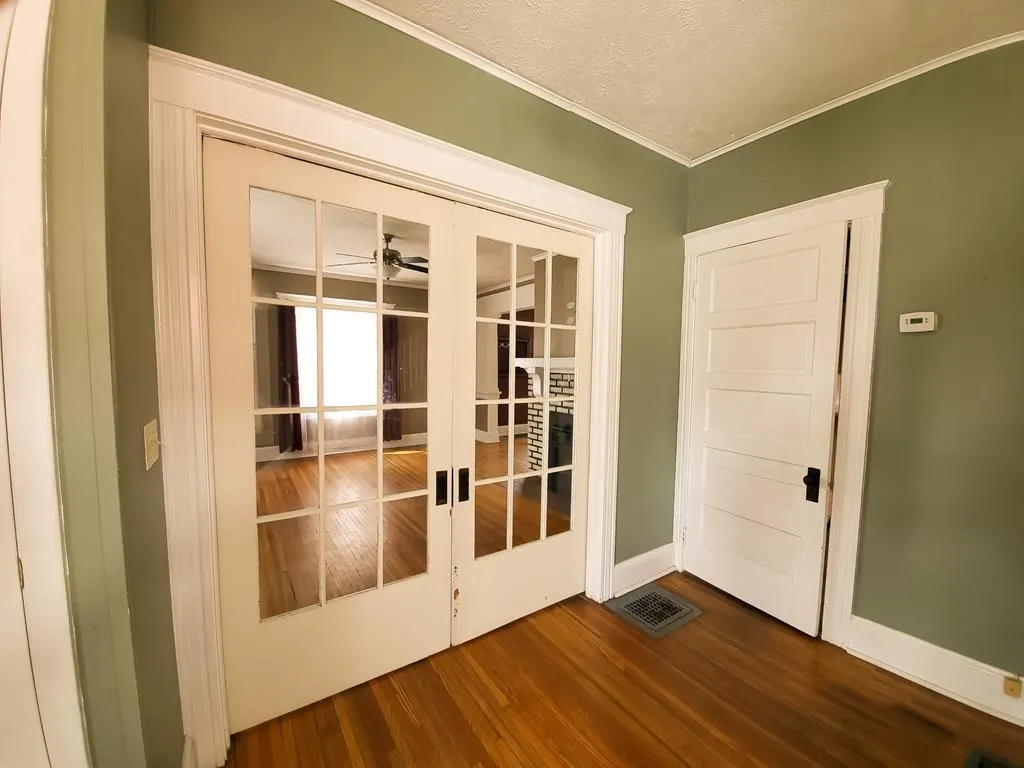 811 Walnut Street, Elmira City, New York 14901, Elmira City, New York 14901, 3 Bedroom Bedrooms, 8 Room Rooms,1 BathroomBathrooms,Residential,For Sale,811 Walnut Street, Elmira City, New York 14901,0,R1723885