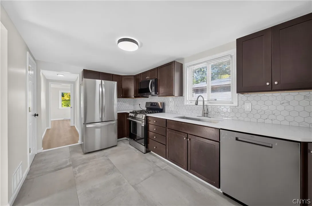 107 Gillis Avenue, Salina, New York 13088, Salina, New York 13088, 3 Bedroom Bedrooms, 7 Room Rooms,1 BathroomBathrooms,Residential,For Sale,107 Gillis Avenue, Salina, New York 13088,0,S1720429