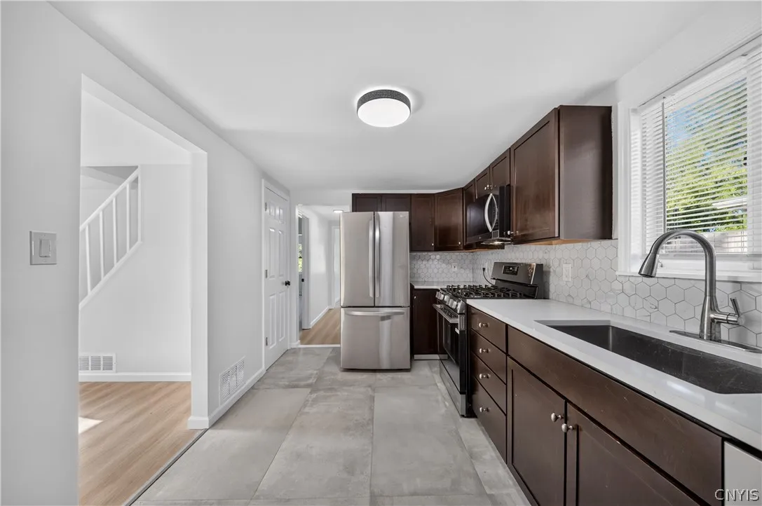 107 Gillis Avenue, Salina, New York 13088, Salina, New York 13088, 3 Bedroom Bedrooms, 7 Room Rooms,1 BathroomBathrooms,Residential,For Sale,107 Gillis Avenue, Salina, New York 13088,0,S1720429