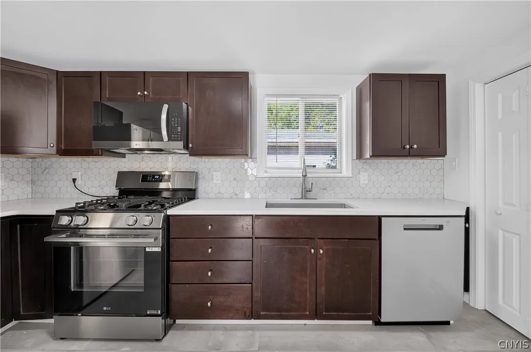 107 Gillis Avenue, Salina, New York 13088, Salina, New York 13088, 3 Bedroom Bedrooms, 7 Room Rooms,1 BathroomBathrooms,Residential,For Sale,107 Gillis Avenue, Salina, New York 13088,0,S1720429