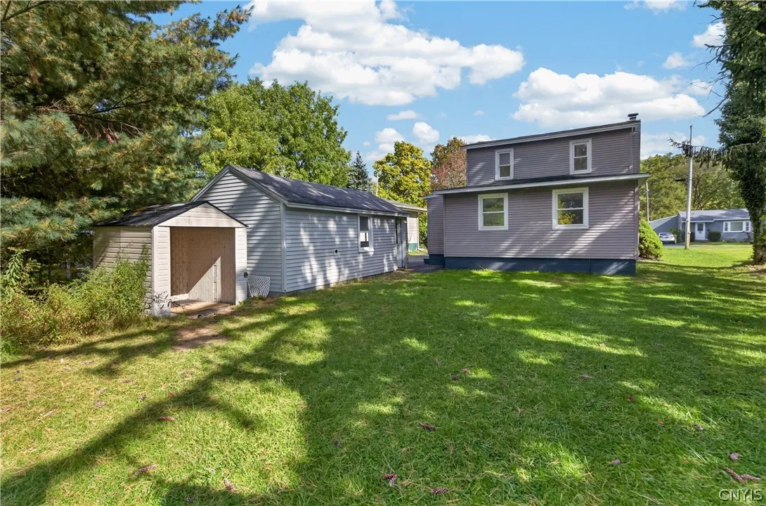 107 Gillis Avenue, Salina, New York 13088, Salina, New York 13088, 3 Bedroom Bedrooms, 7 Room Rooms,1 BathroomBathrooms,Residential,For Sale,107 Gillis Avenue, Salina, New York 13088,0,S1720429