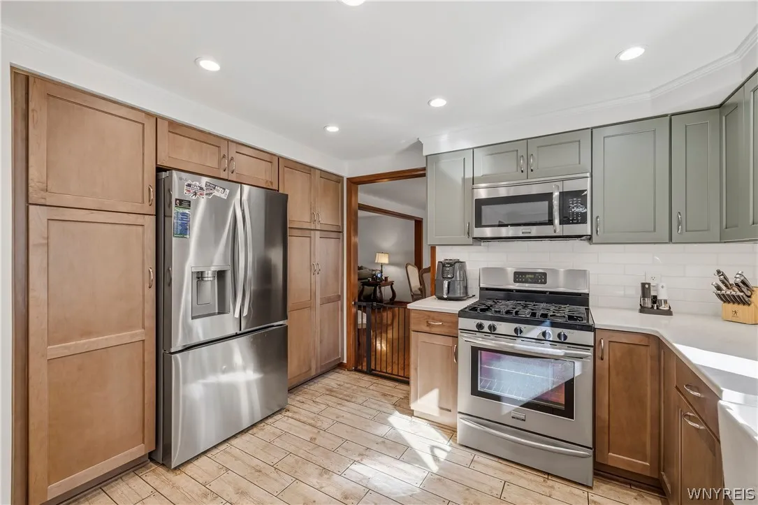 45 Parkview Drive, Grand Island, New York 14072, Grand Island, New York 14072, 4 Bedroom Bedrooms, 10 Room Rooms,2 BathroomBathrooms,Residential,For Sale,45 Parkview Drive, Grand Island, New York 14072,0,B1720985