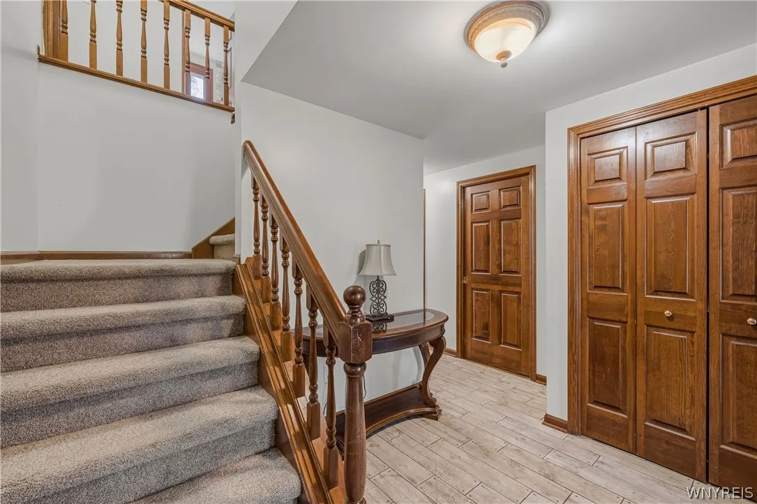 45 Parkview Drive, Grand Island, New York 14072, Grand Island, New York 14072, 4 Bedroom Bedrooms, 10 Room Rooms,2 BathroomBathrooms,Residential,For Sale,45 Parkview Drive, Grand Island, New York 14072,0,B1720985