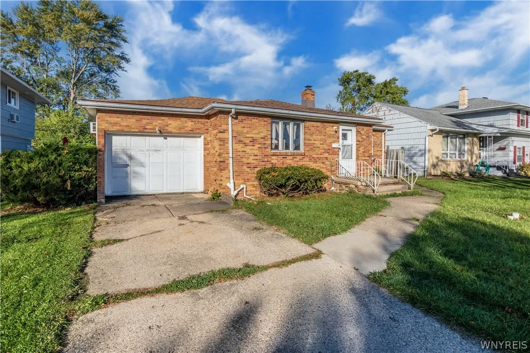170 Delta Road, Amherst, New York 14226, Amherst, New York 14226, 3 Bedroom Bedrooms, 6 Room Rooms,1 BathroomBathrooms,Residential,For Sale,170 Delta Road, Amherst, New York 14226,0,B1723479