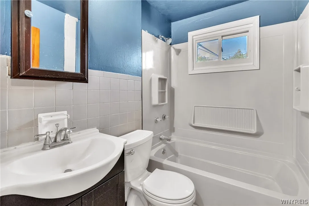 170 Delta Road, Amherst, New York 14226, Amherst, New York 14226, 3 Bedroom Bedrooms, 6 Room Rooms,1 BathroomBathrooms,Residential,For Sale,170 Delta Road, Amherst, New York 14226,0,B1723479