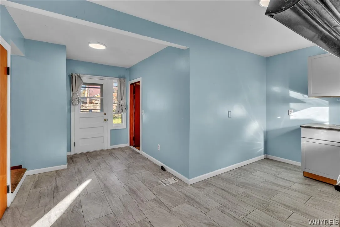 170 Delta Road, Amherst, New York 14226, Amherst, New York 14226, 3 Bedroom Bedrooms, 6 Room Rooms,1 BathroomBathrooms,Residential,For Sale,170 Delta Road, Amherst, New York 14226,0,B1723479