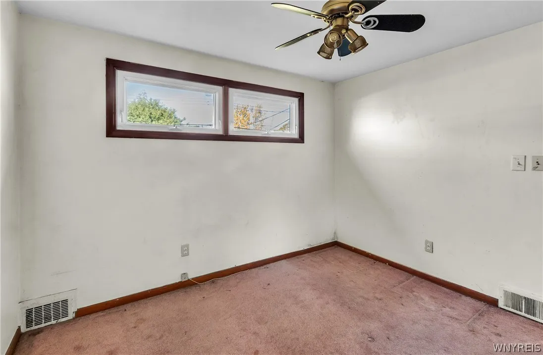 170 Delta Road, Amherst, New York 14226, Amherst, New York 14226, 3 Bedroom Bedrooms, 6 Room Rooms,1 BathroomBathrooms,Residential,For Sale,170 Delta Road, Amherst, New York 14226,0,B1723479