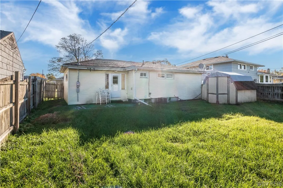 170 Delta Road, Amherst, New York 14226, Amherst, New York 14226, 3 Bedroom Bedrooms, 6 Room Rooms,1 BathroomBathrooms,Residential,For Sale,170 Delta Road, Amherst, New York 14226,0,B1723479