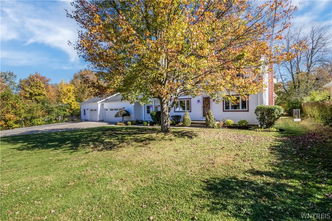 5907 Dover Road, Hamburg, New York 14085, Hamburg, New York 14085, 3 Bedroom Bedrooms, 8 Room Rooms,2 BathroomBathrooms,Residential,For Sale,5907 Dover Road, Hamburg, New York 14085,0,B1723555