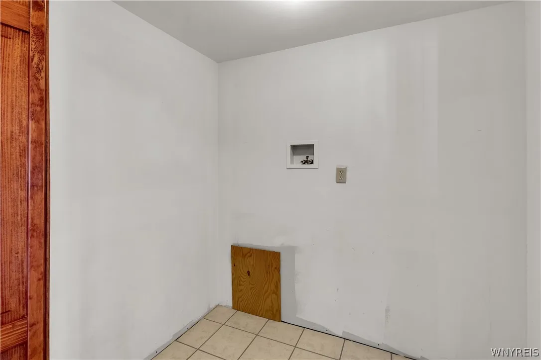 1st floor laundry