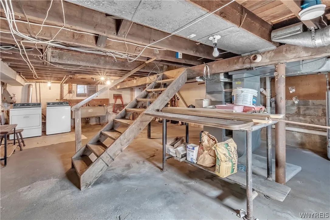 5907 Dover Road, Hamburg, New York 14085, Hamburg, New York 14085, 3 Bedroom Bedrooms, 8 Room Rooms,2 BathroomBathrooms,Residential,For Sale,5907 Dover Road, Hamburg, New York 14085,0,B1723555
